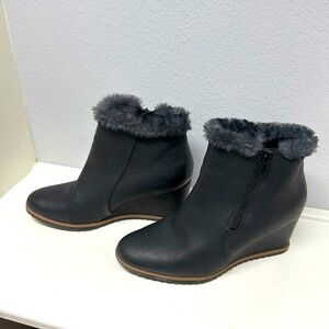 Naturalizer SOUL booties with Faux Fur